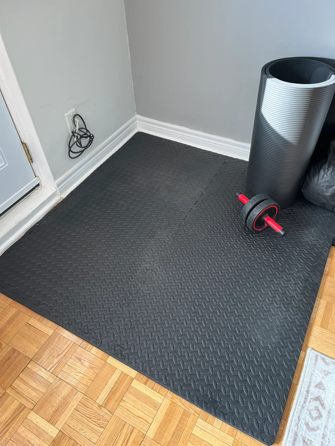 Black Interlocking Foam Exercise Mat Tiles