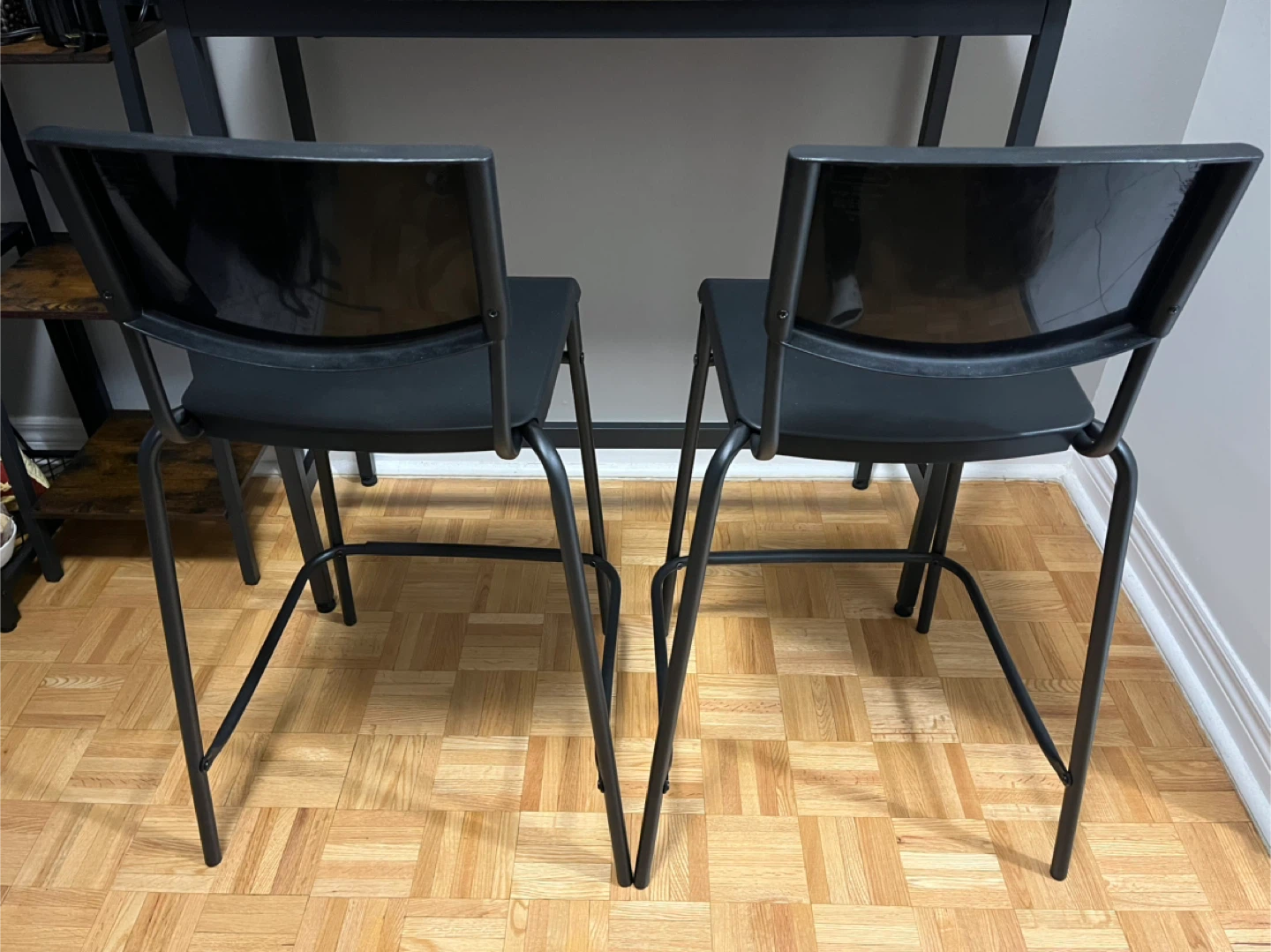 Set of 2 Black Counter Stools - photo 2