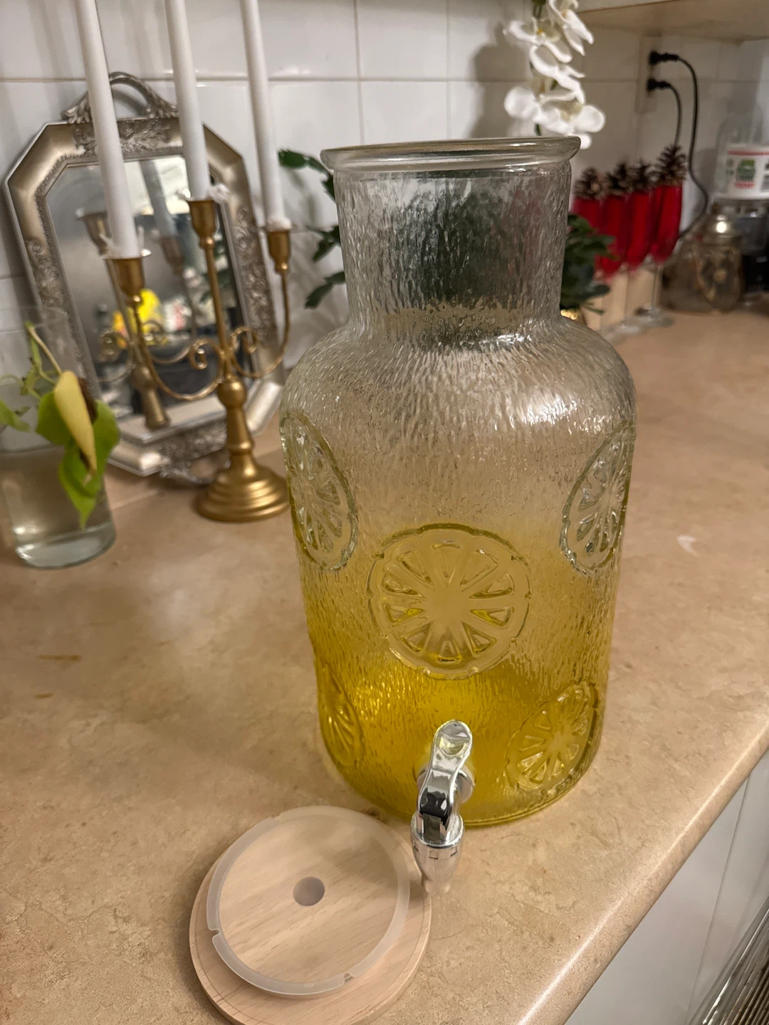Glass Beverage Dispenser with Spigot
