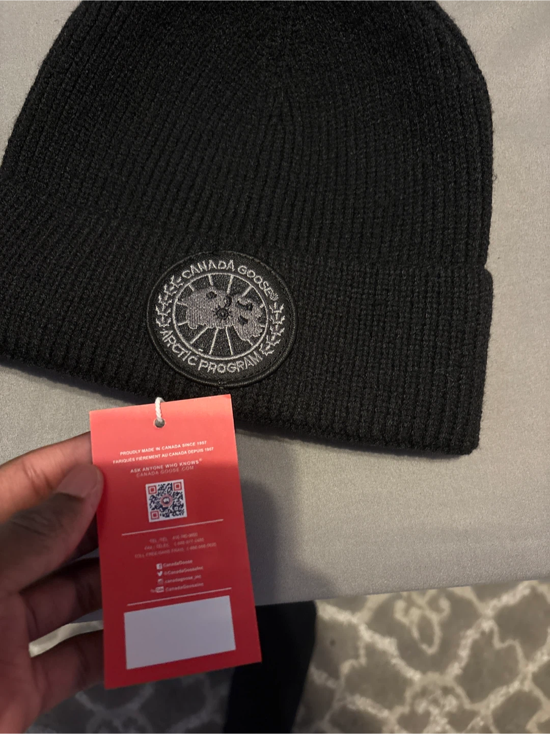 Canada Goose Black Toque Beanie - photo 2
