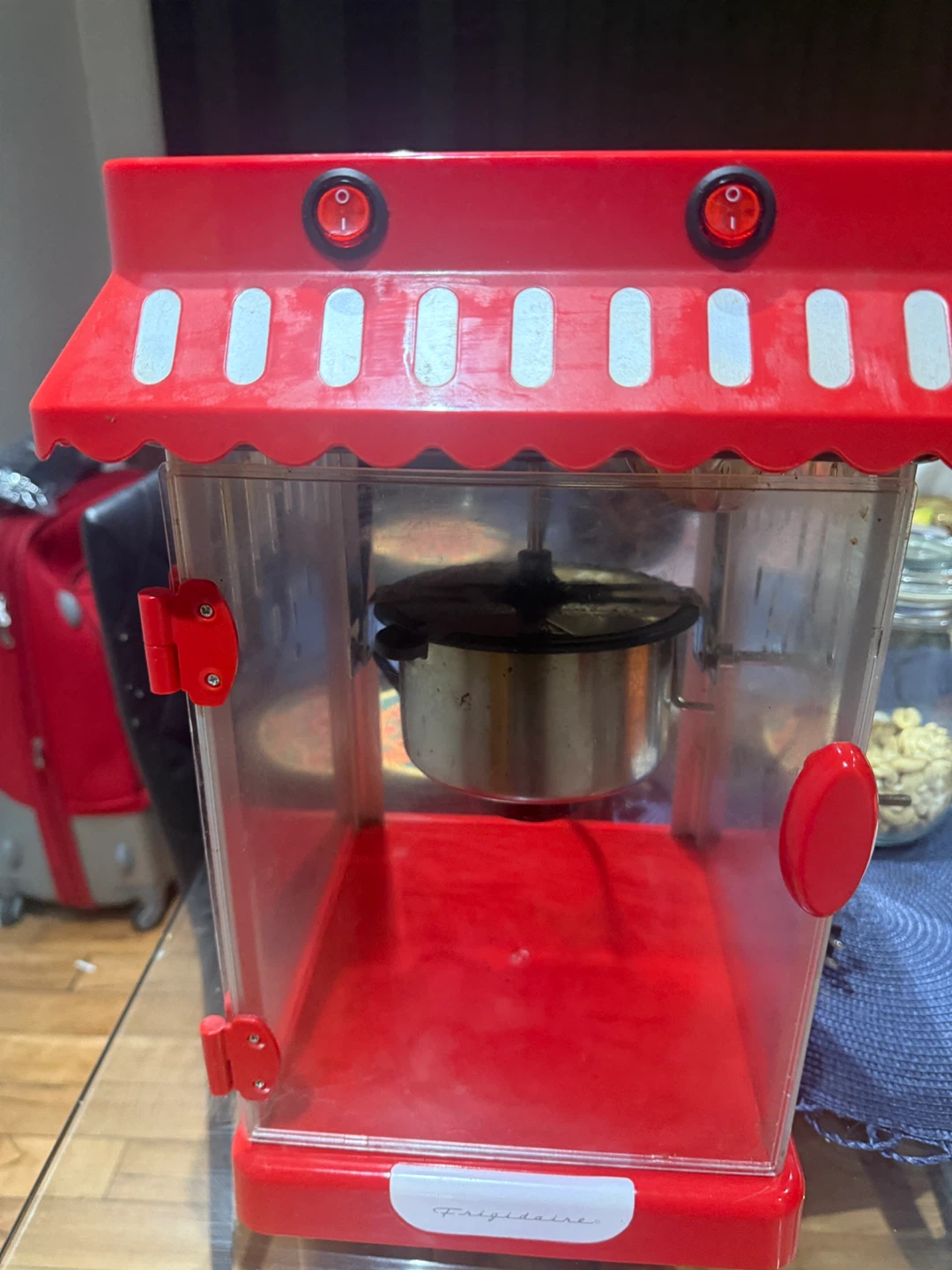 Frigidaire Red Retro Popcorn Machine