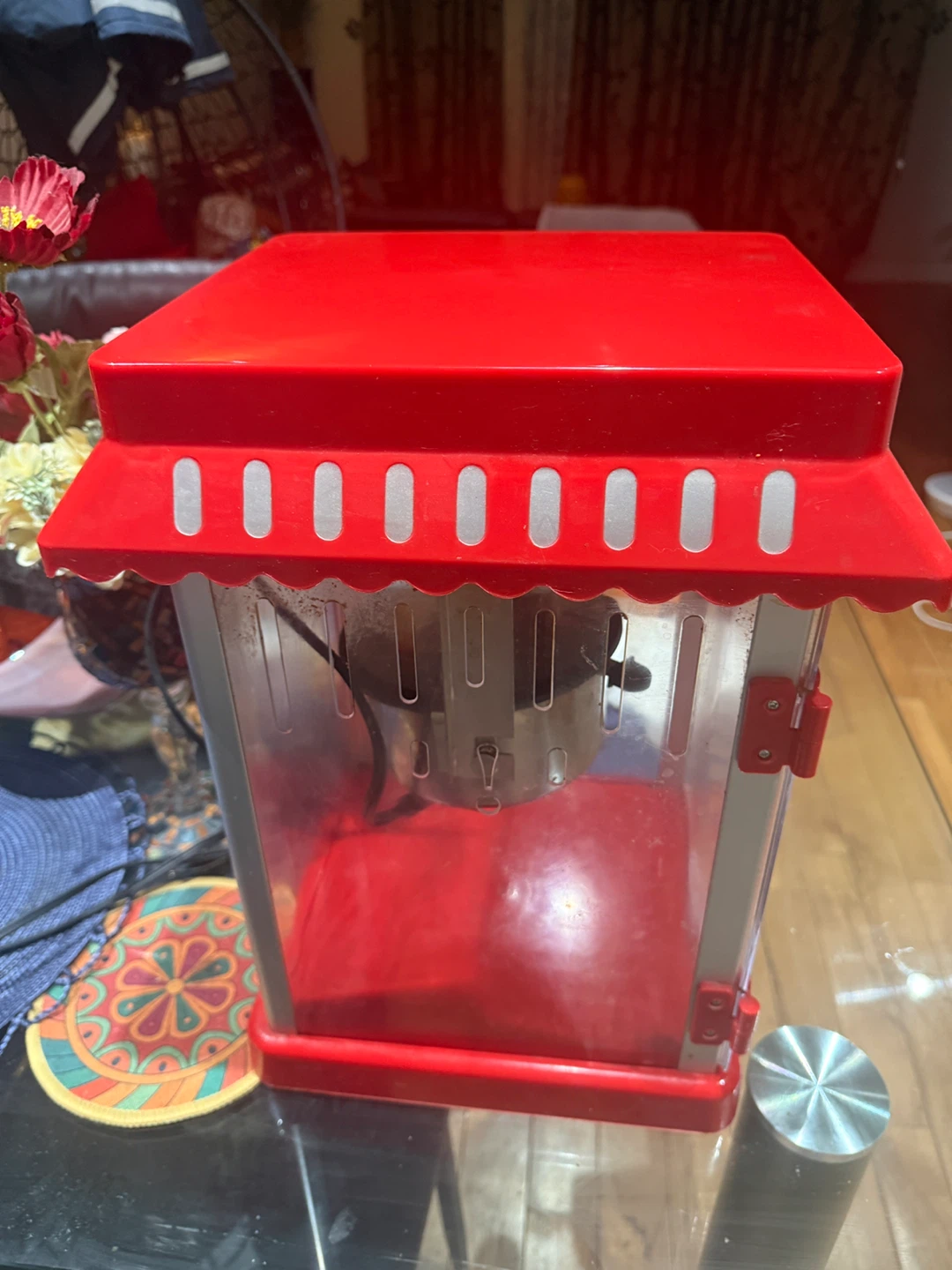 Frigidaire Red Retro Popcorn Machine - photo 4