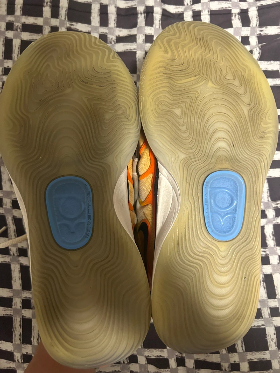 KD 17 basketball shoes - photo 4