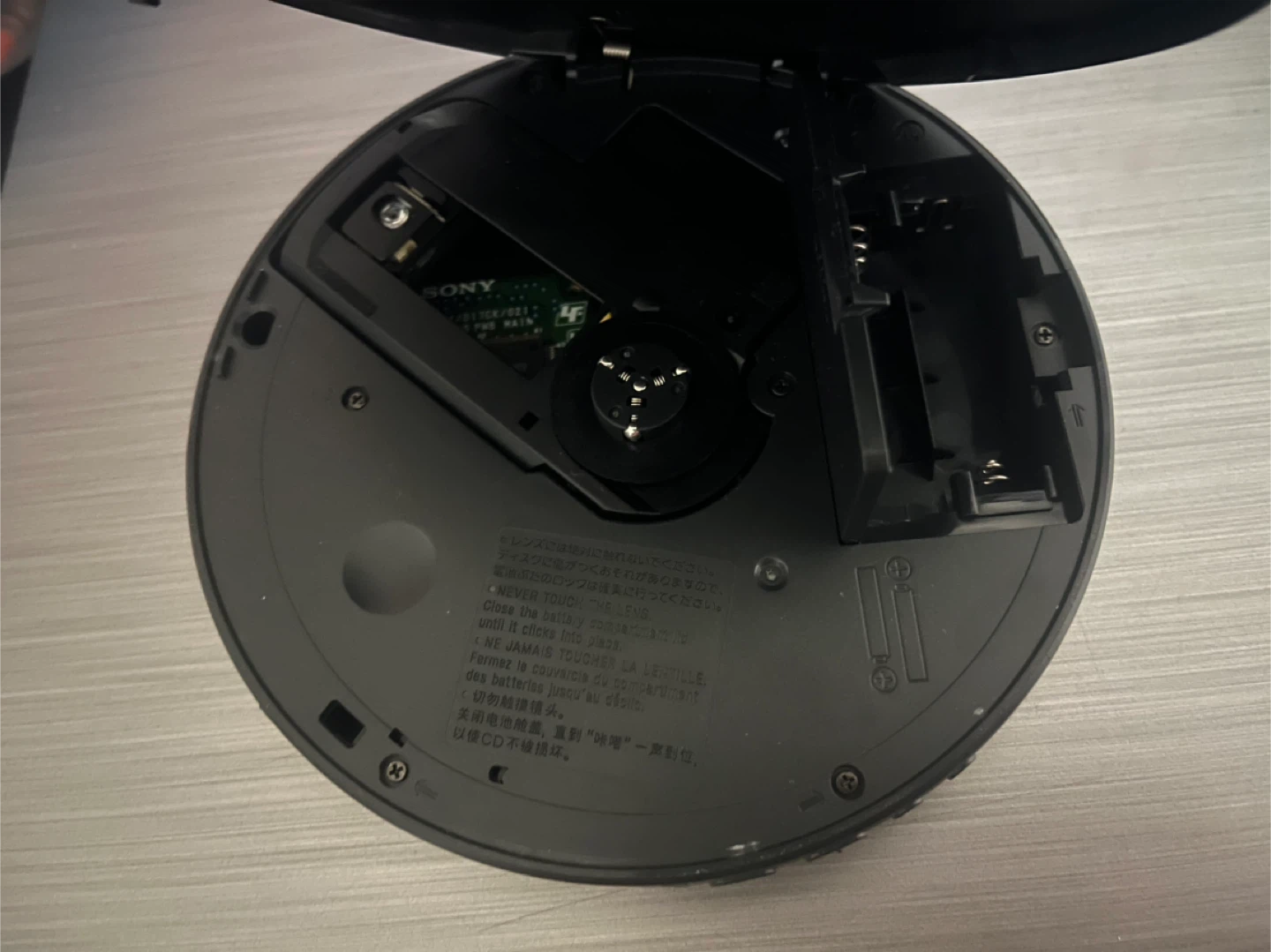 Vintage Sony Walkman D-EJ011 CD Player - photo 2