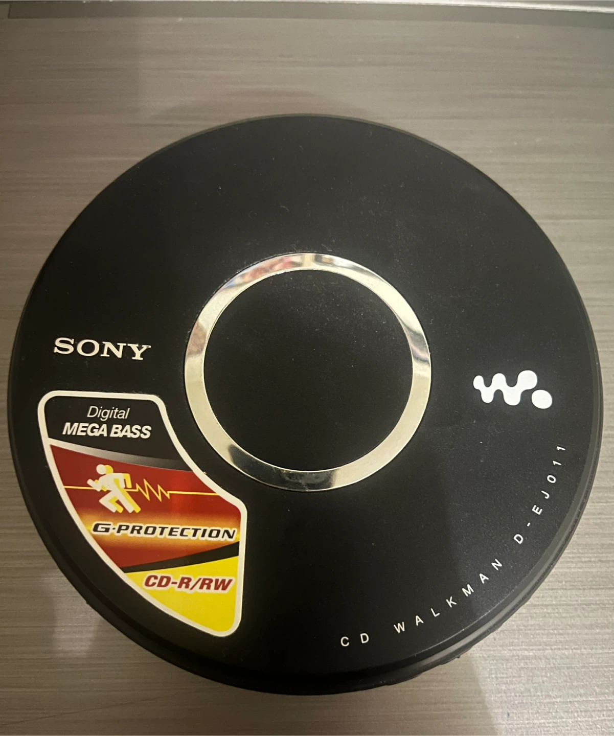 Vintage Sony Walkman D-EJ011 CD Player