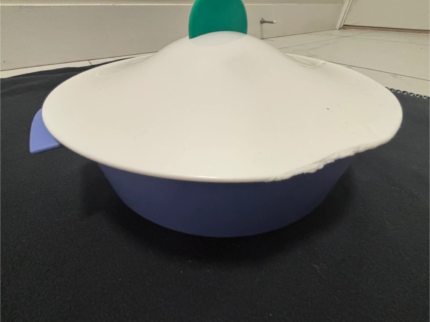 Round Serving Bowl with Lid