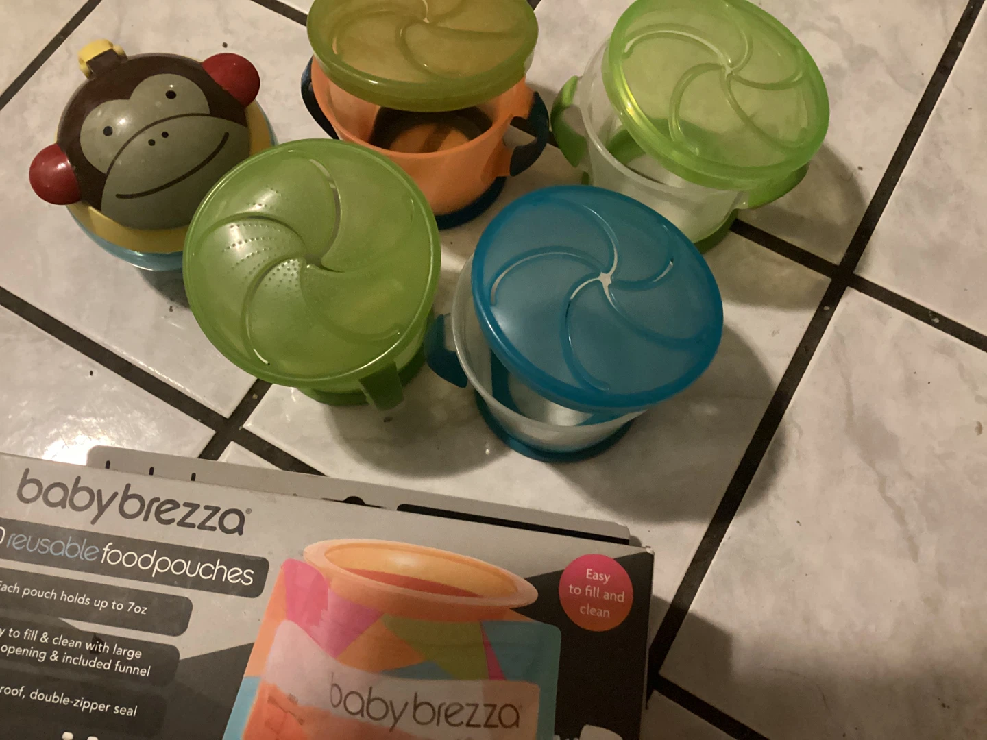 New Baby Brezza Reusable Food Pouches and 5 snack cups with tops - photo 2