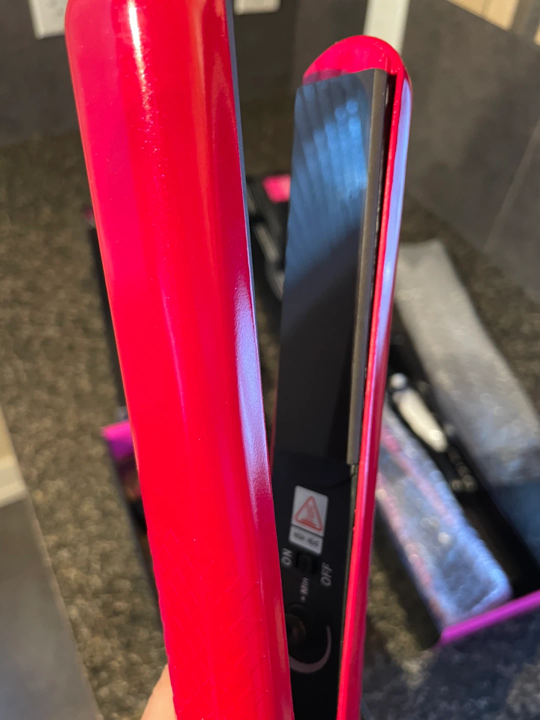 Style House Professional 1.25” Hair Straightener - photo 2