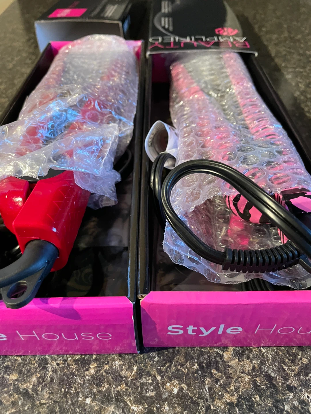 Style House Professional 1.25” Hair Straightener - photo 3