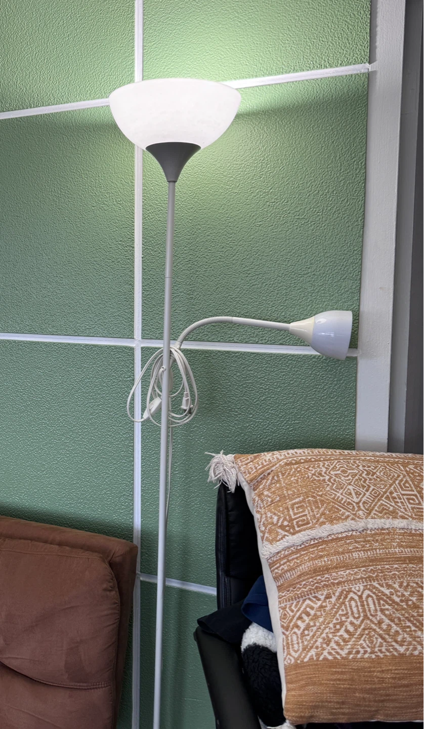 White Floor Lamp - photo 2