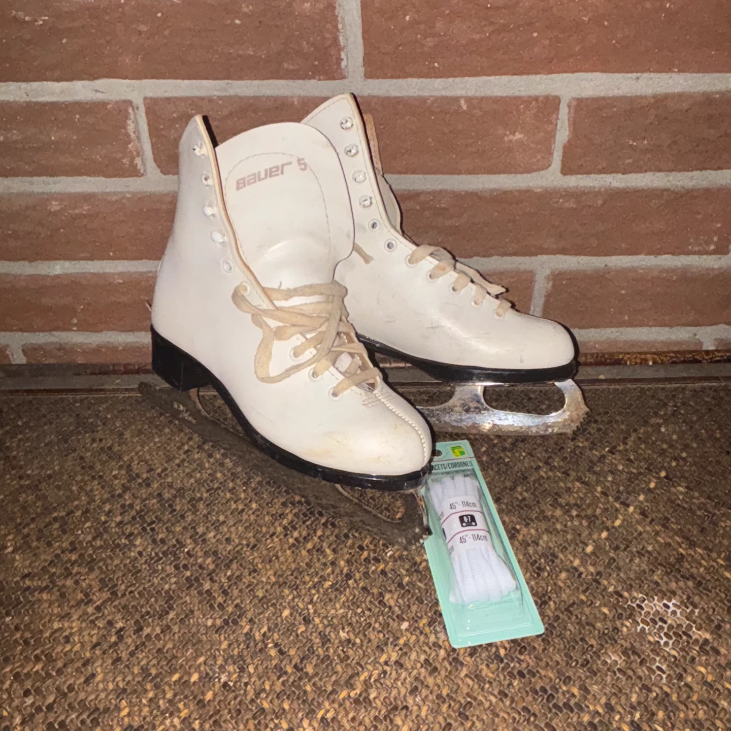 White Figure Skates with White Laces - photo 2