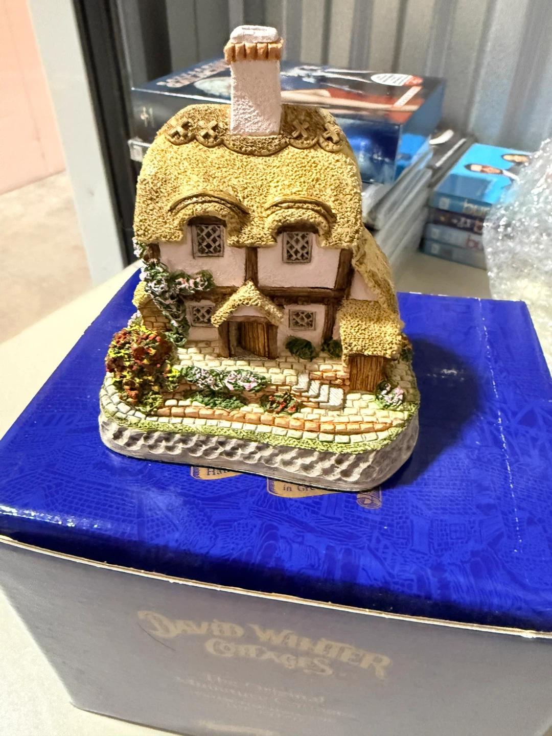 David Winter One Acre Cottage Figurine
