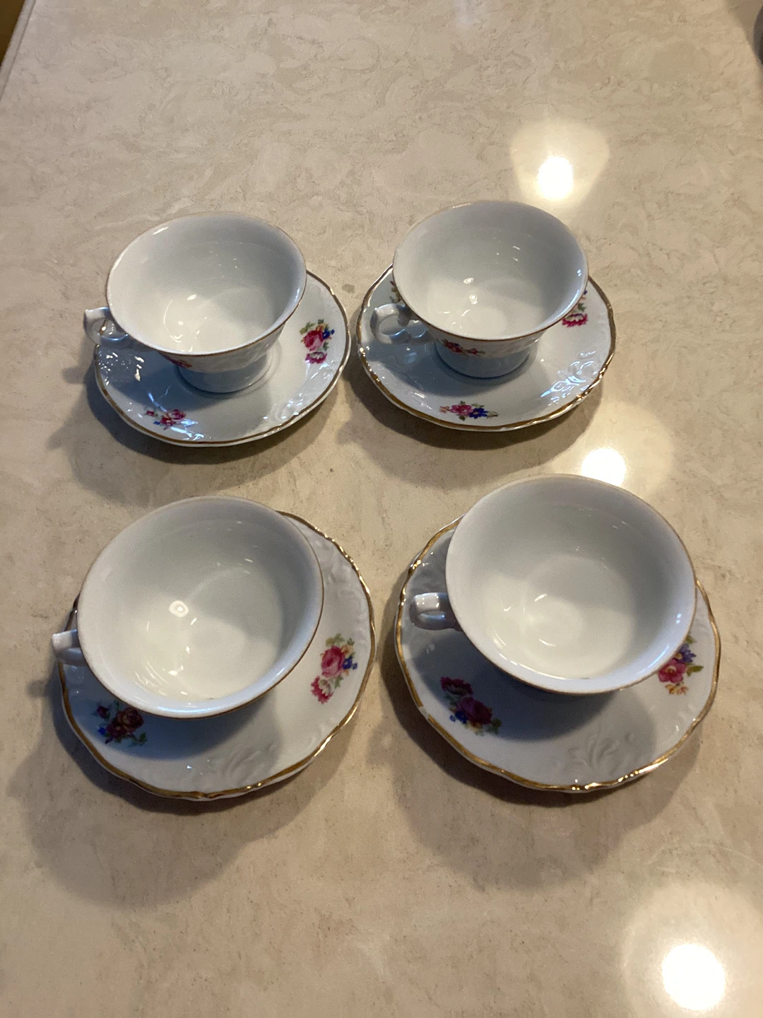 SET OF 4 WAWEL TEA CUPS & SAUCERS
