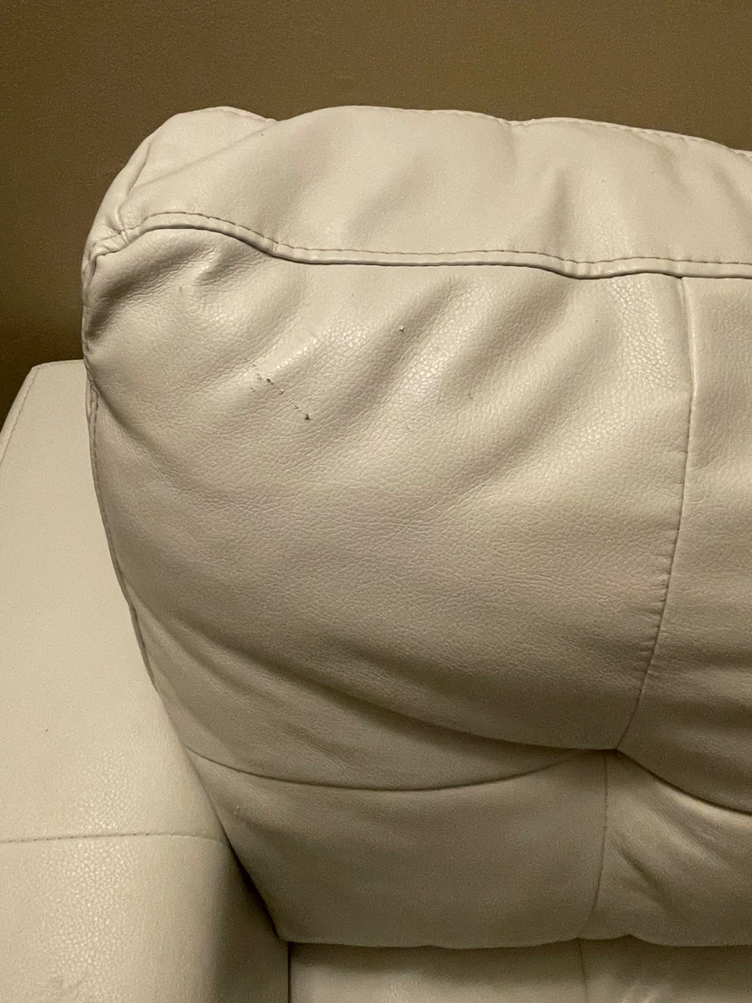 White Loveseat - photo 2
