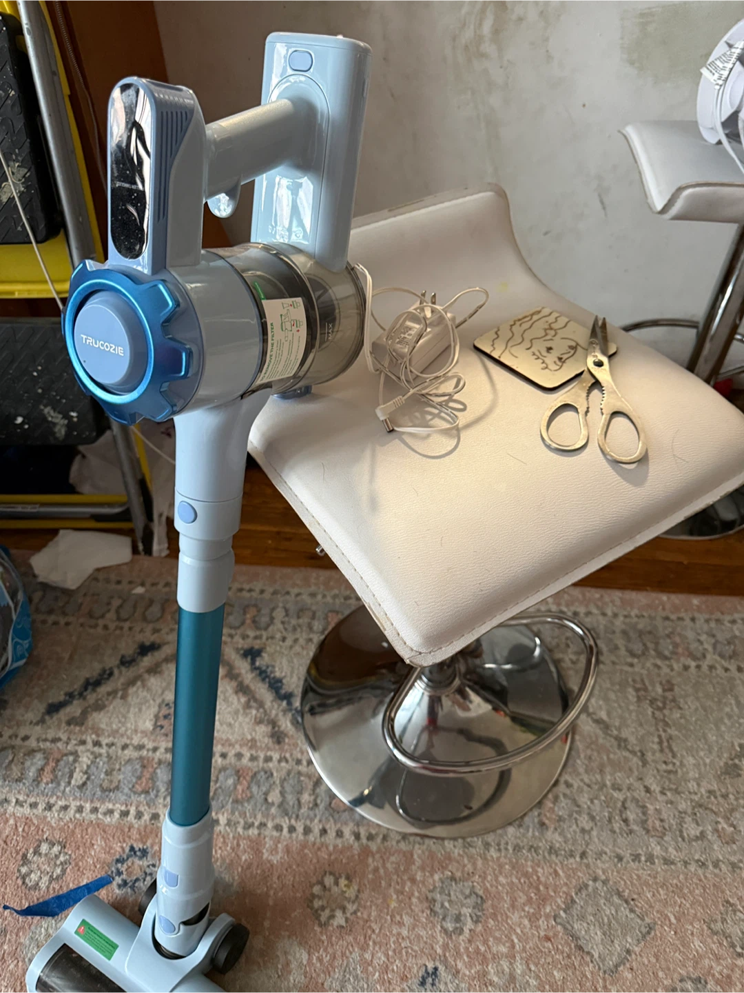 Trucozie Cordless Stick Vacuum Cleaner - photo 2
