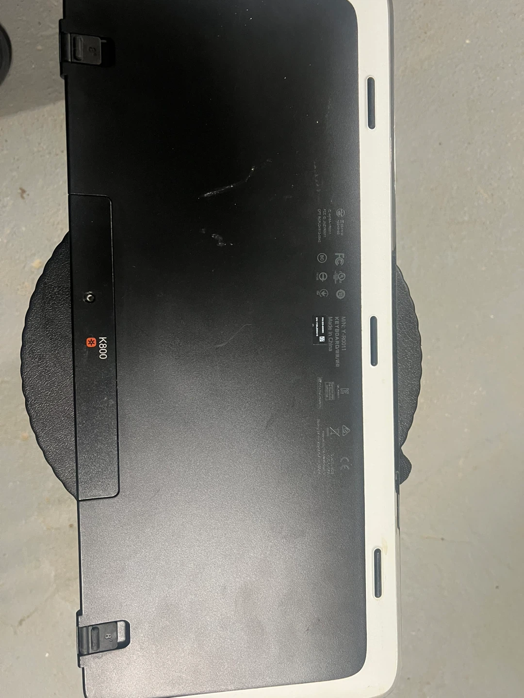 Logitech K800 Wireless Illuminated Keyboard - photo 2