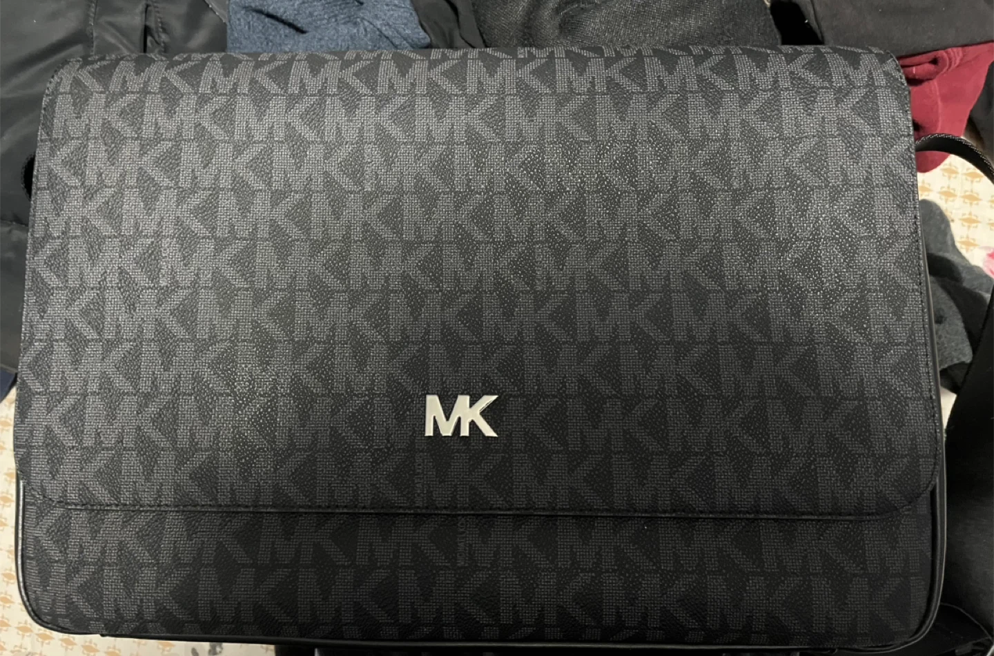 Michael Kors MK Signature Logo Clutch/Crossbody Bag