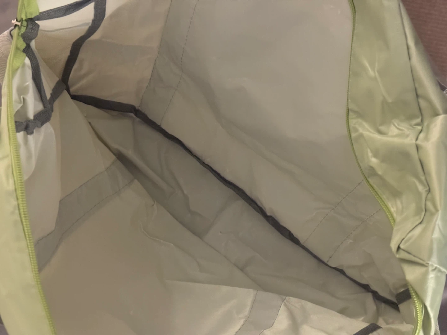 Light Green Hand-carry Bag - photo 2