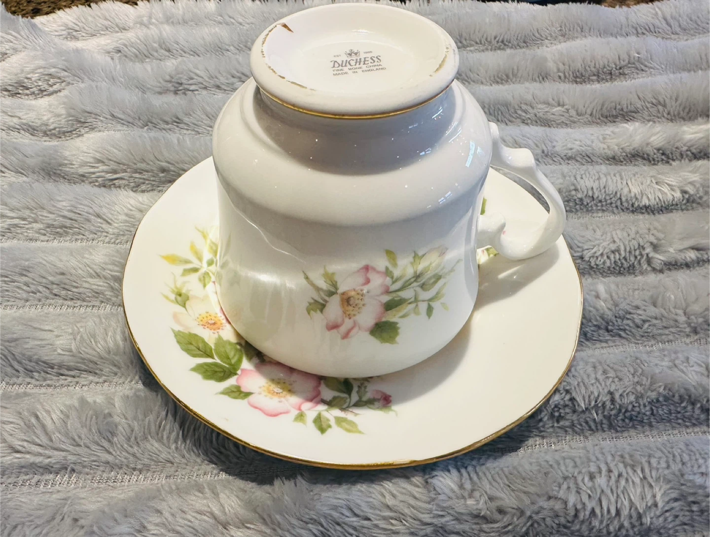 Duchess Bone China Teacup and Saucer Set - photo 4