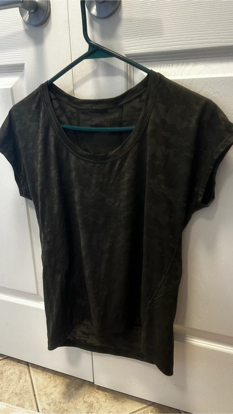 Lululemon Black Crop legging Size 8 lululemon tee size S/M - photo 5