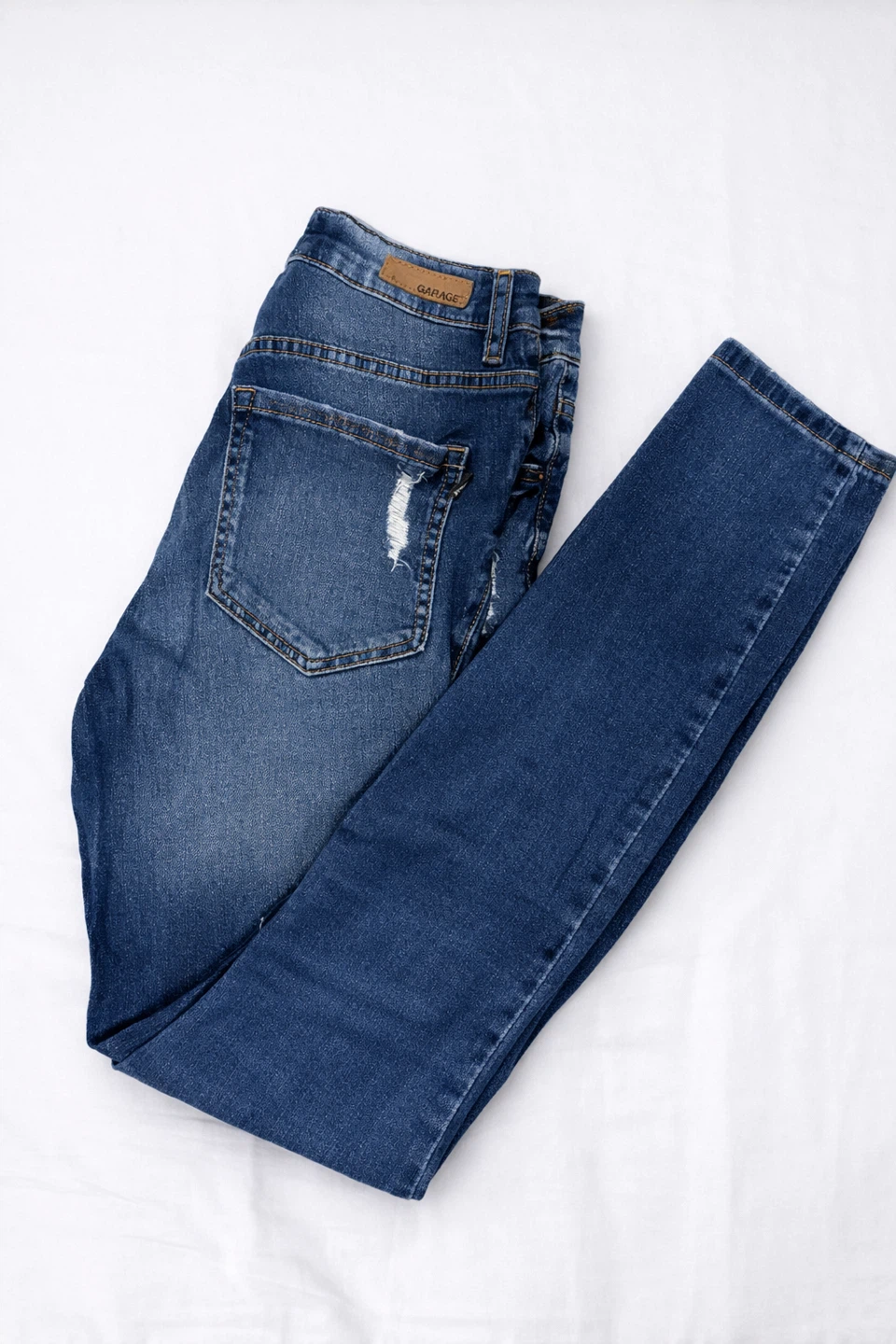 Garage Women's Blue Distressed Skinny Jeans Size 03