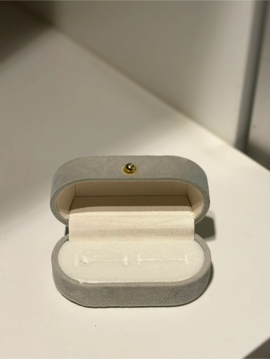 Grey Velvet Jewellery wedding ring Box