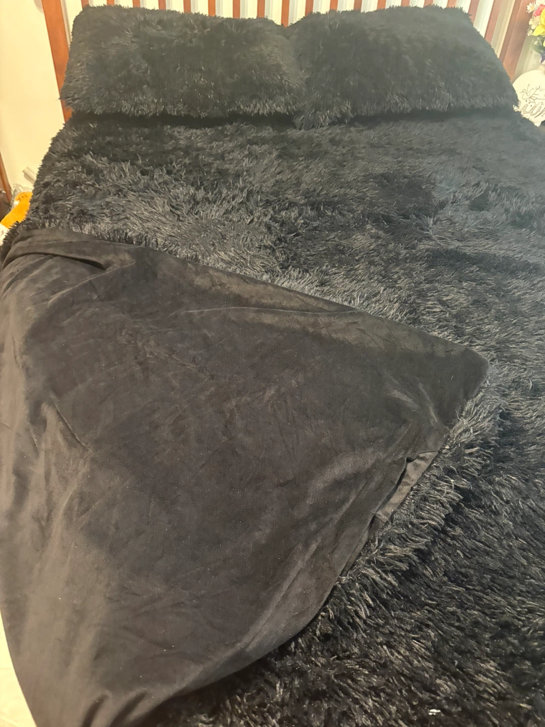 Black Shag Bedding Set - Duvet Cover & Pillow Shams - photo 3