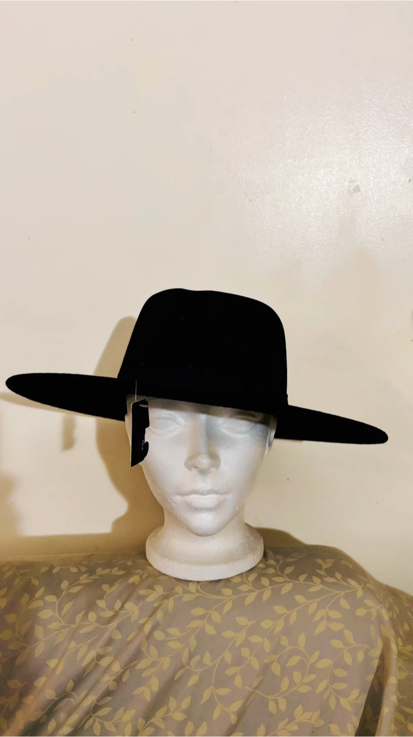 Black wide-brim hat