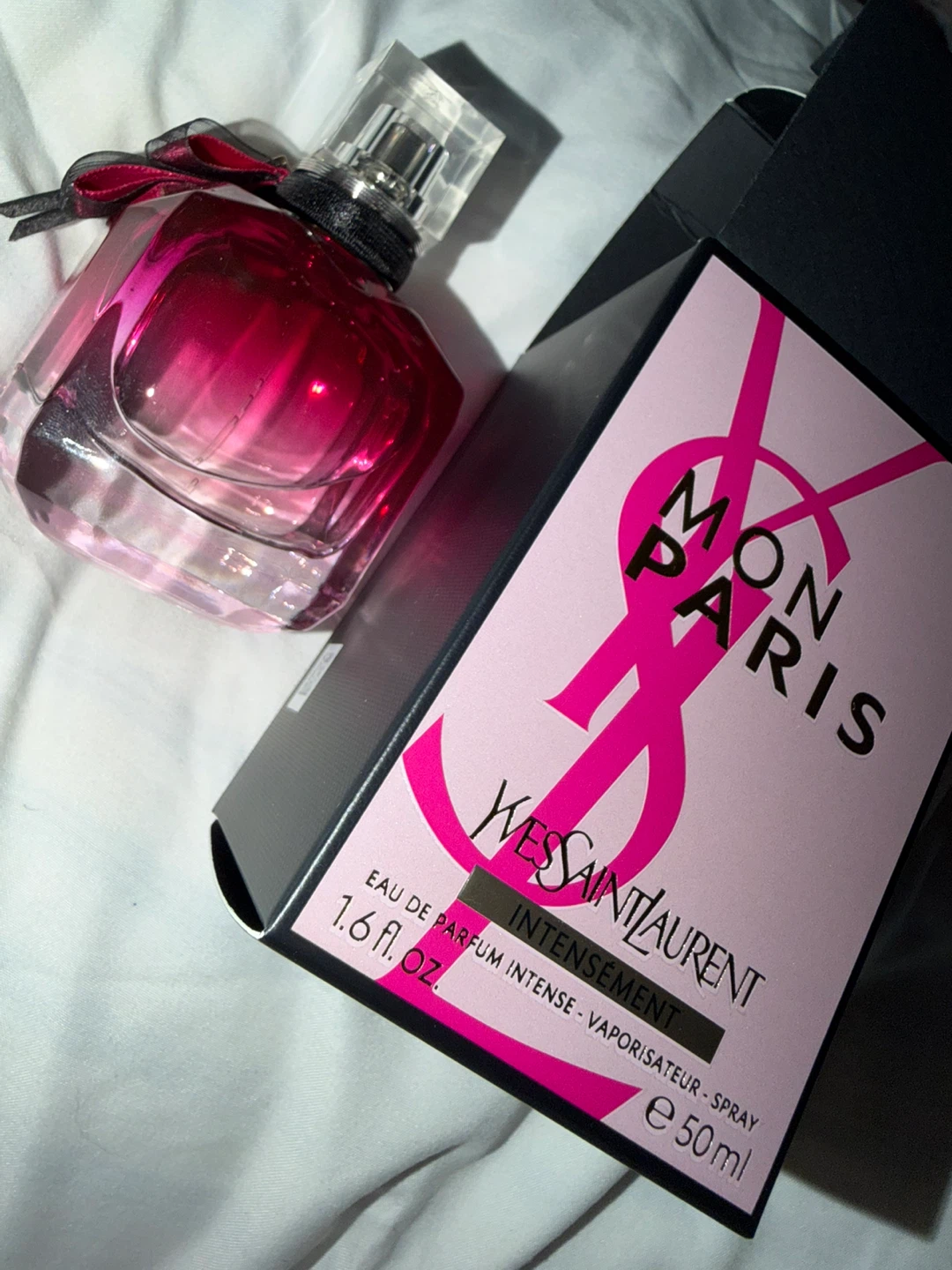 Yves Saint Laurent Mon Paris Eau de Parfum Intense Spray 50ml - photo 2