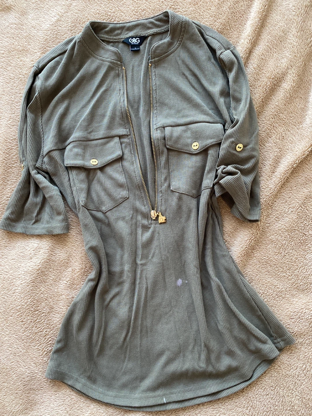 GBG shirt - size small - photo 2
