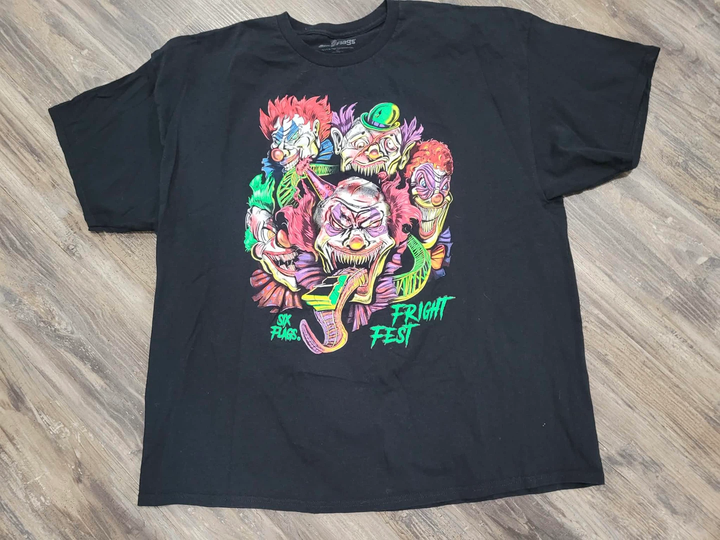 Six Flags Fright Fest Graphic T-Shirt 3XL