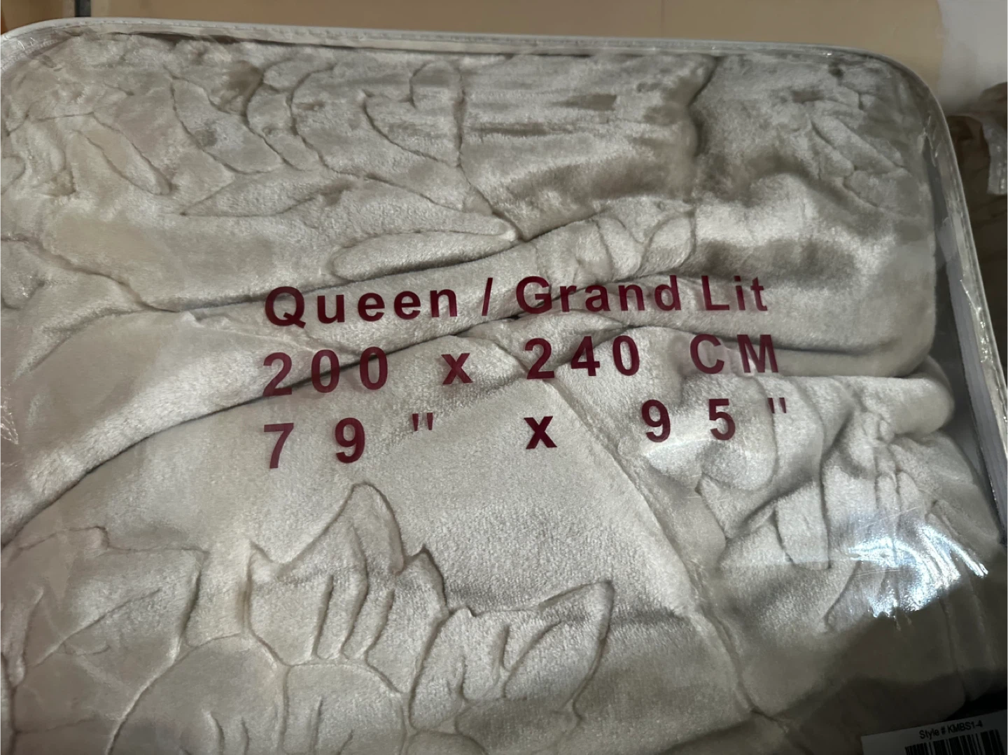 Queen Size Blanket - 200 x 240 CM