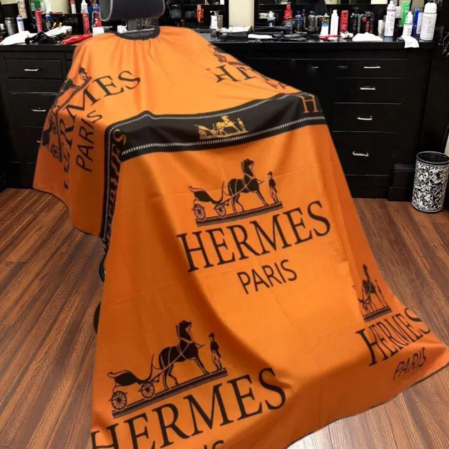 Barber Cape - Hermes Paris - photo 4