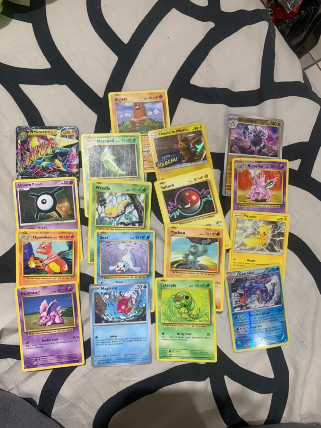 SALE OF POKEMON CARDS - photo 2