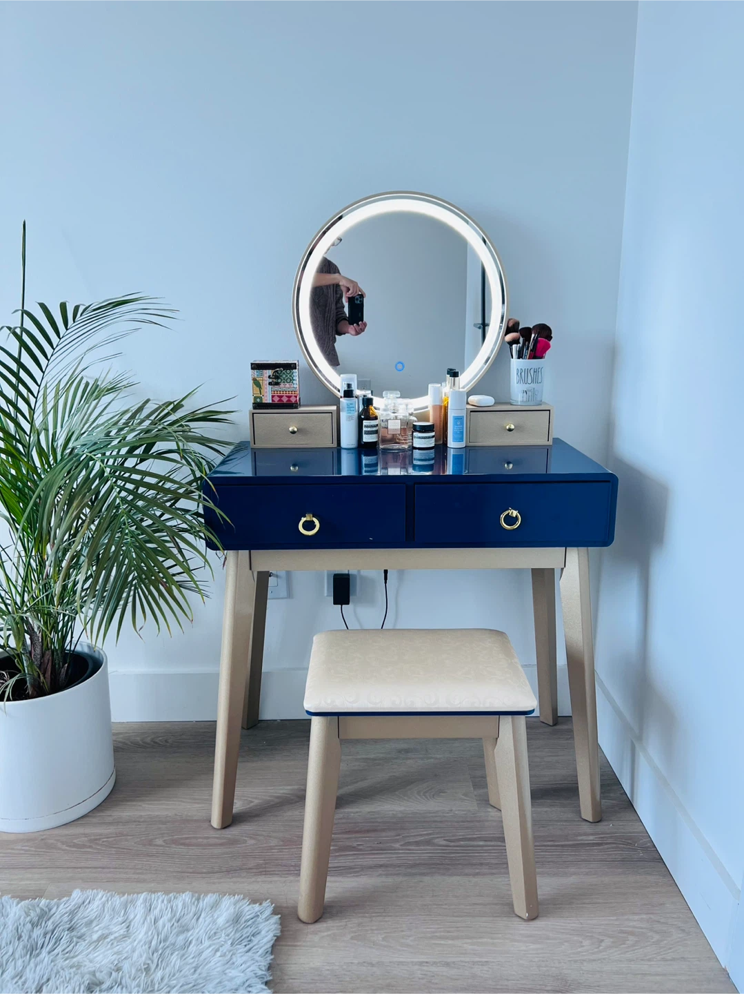 Blue Vanity Set with Lighted Mirror and Stool