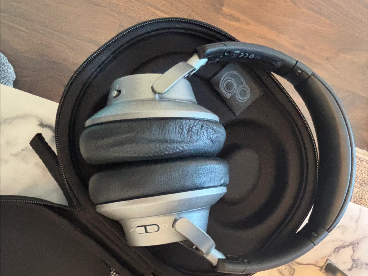 Soundcore Headphones with Case - photo 2