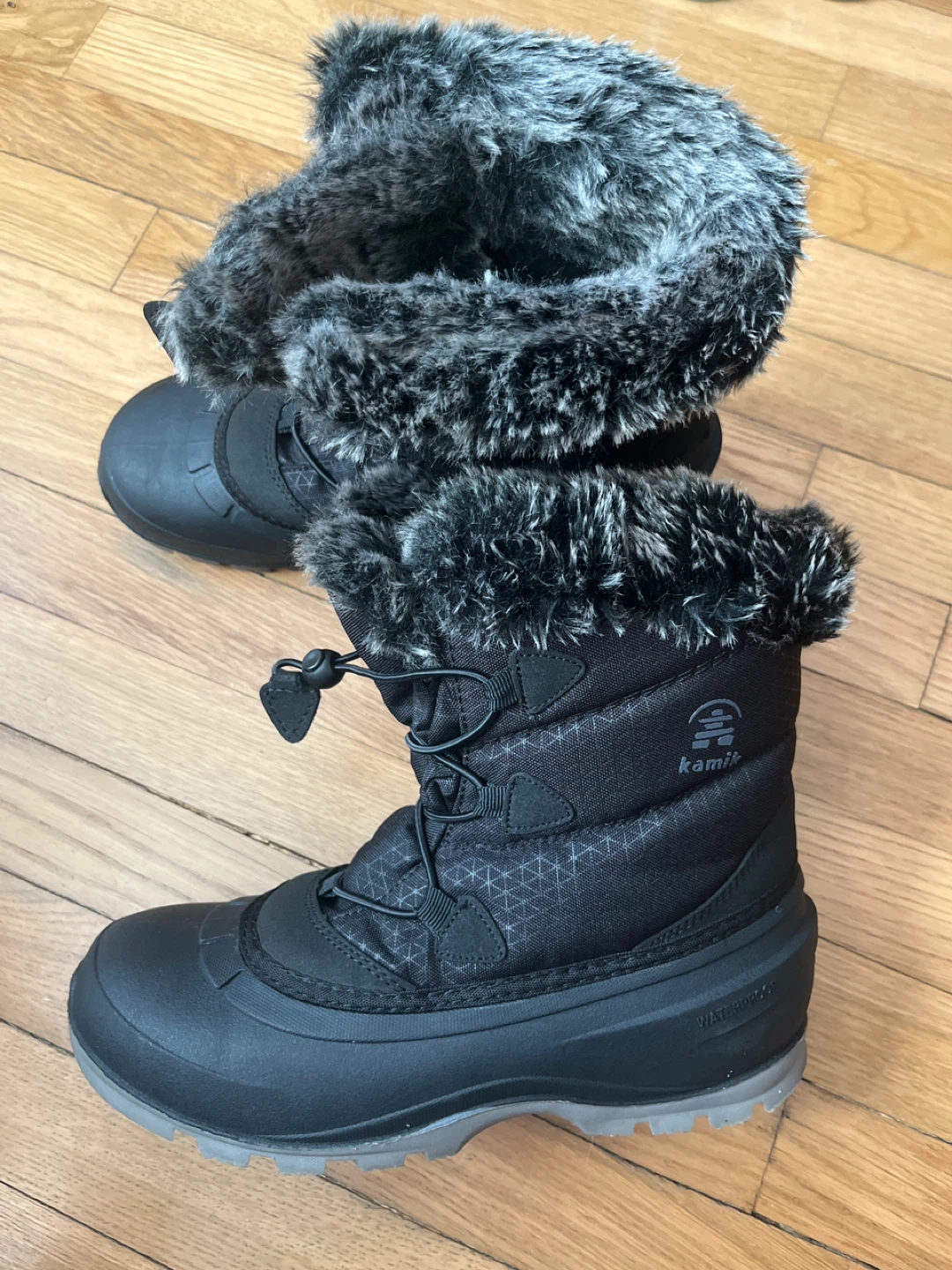 Kamik  Women's Waterproof Winter Boots Black  Size 9