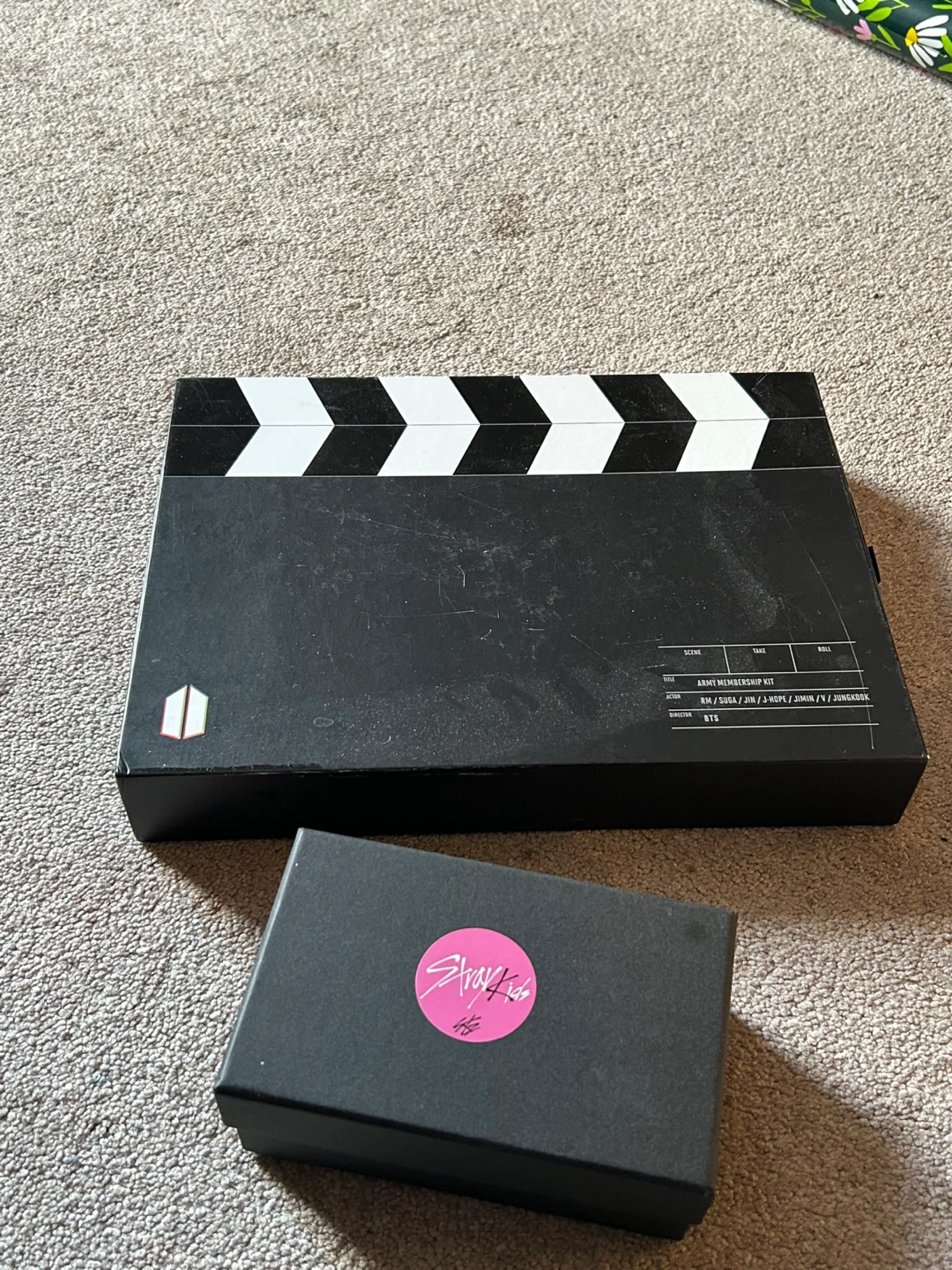 K-pop Albums & Merch Lot – SKZ, BTS, ENH, SVT + Lightstick - photo 4
