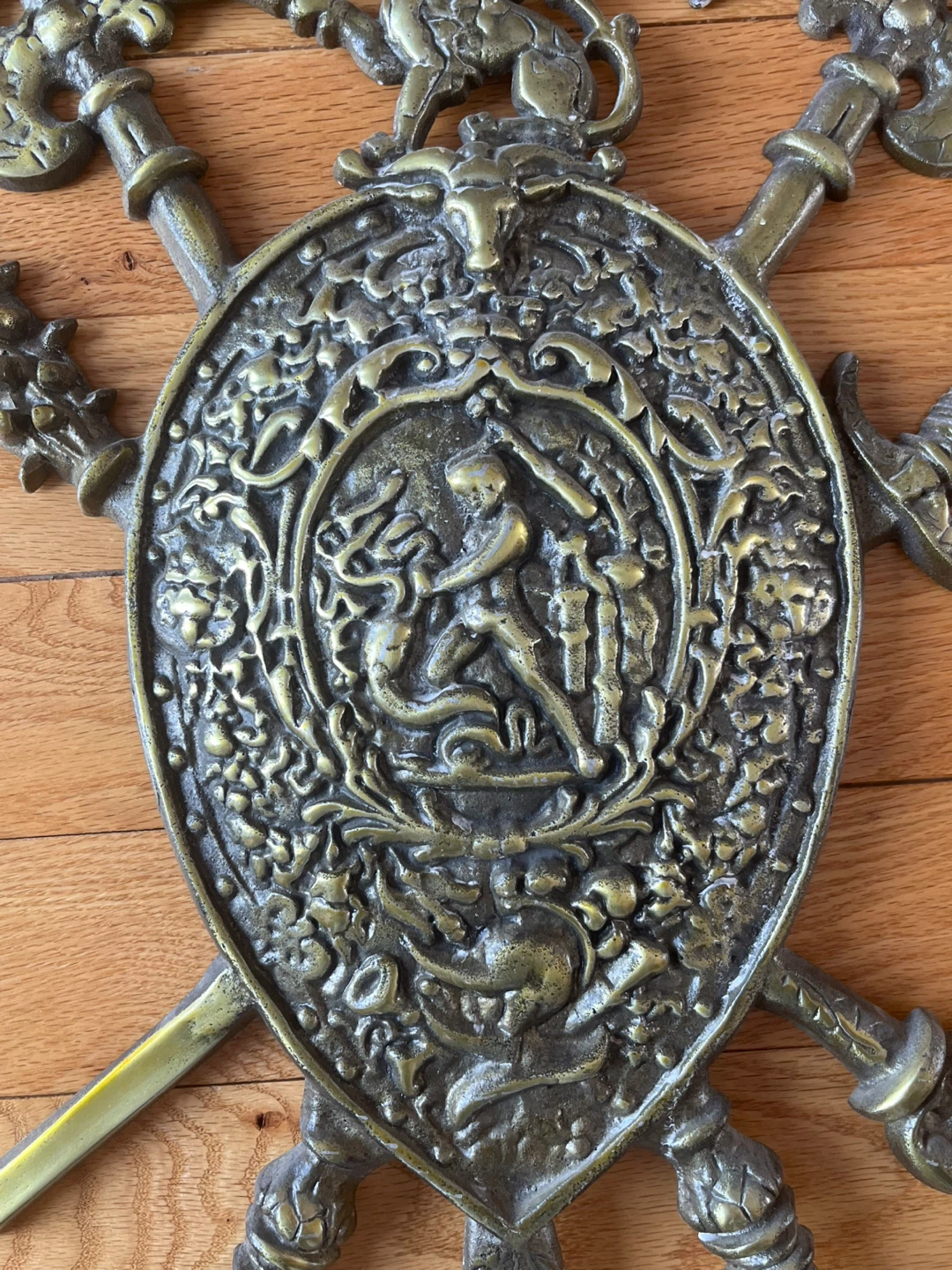 27” x 16” Vintage Coat of Arms Shield Japanese Wall Plaque - photo 2