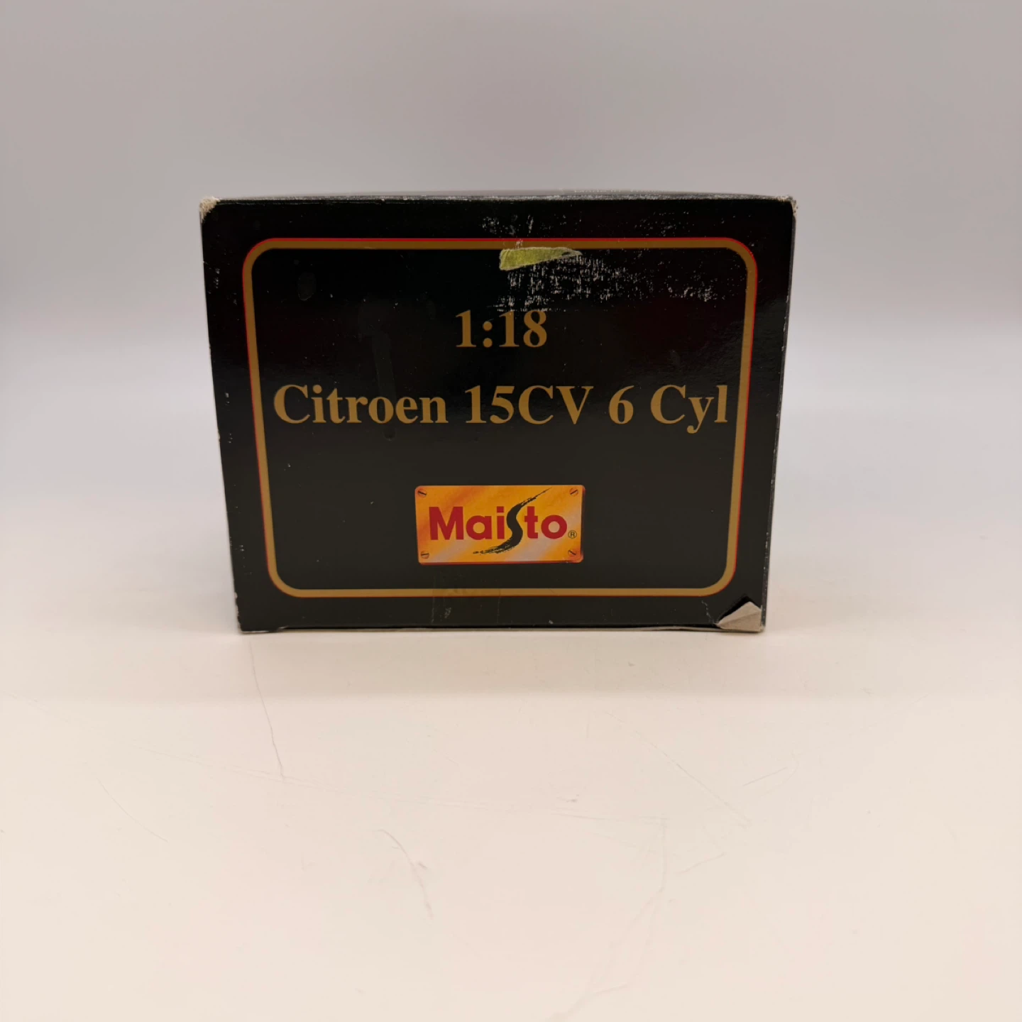 Maisto 1:18 Citroen 15CV 6 Cyl 1952 Taxi Diecast Model w/ Box - photo 3