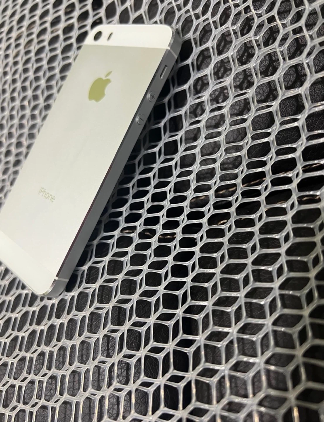 Apple iPhone 5s Unlocked -16GB Silver/ White (Unlocked) - photo 2