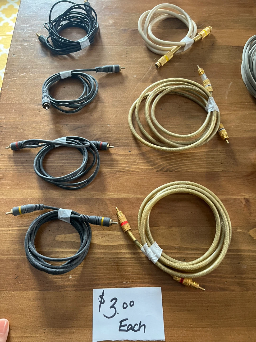 Audio, video, component cables - photo 2