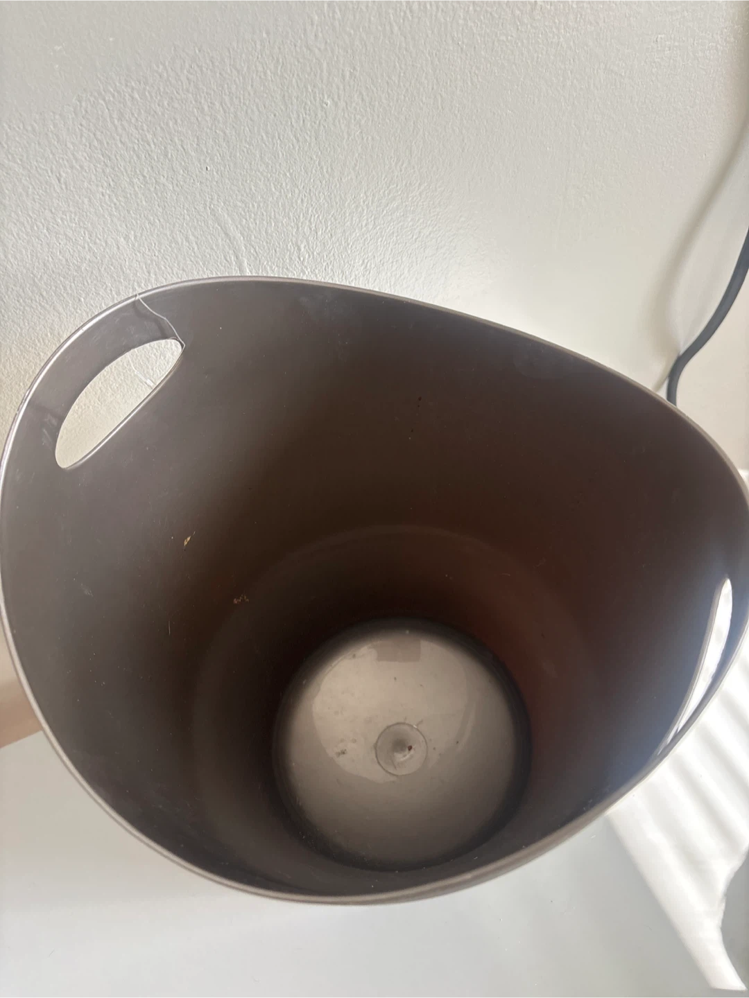 Modern Dark Gray Wastebasket - photo 5