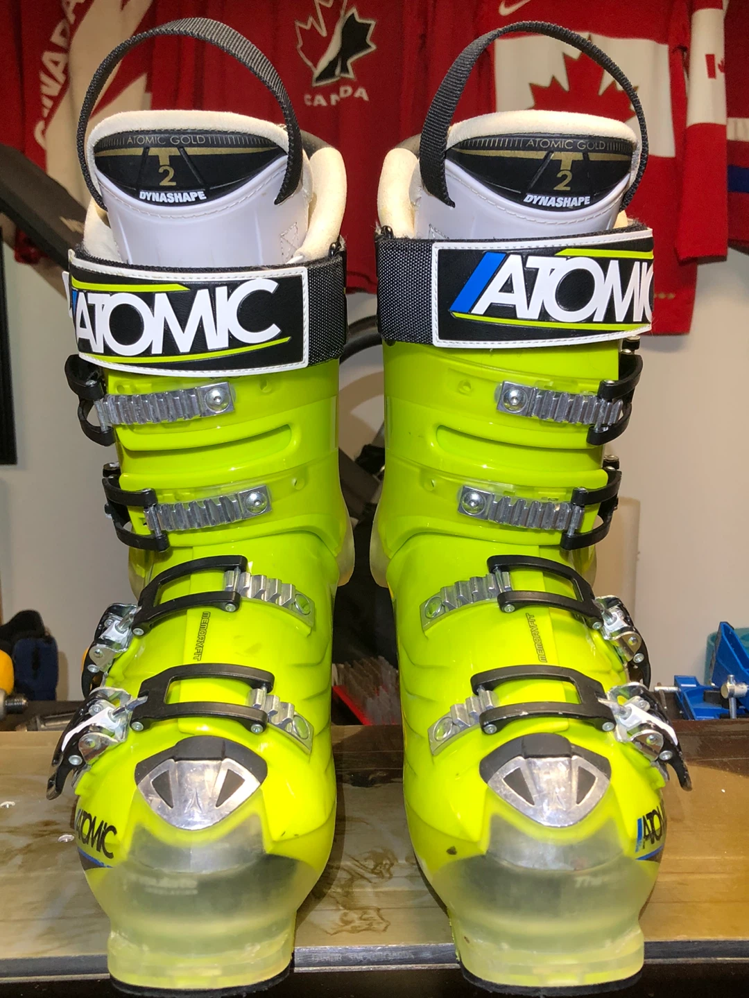 Atomic HAWX 2.0 120 Men’s Ski Boots