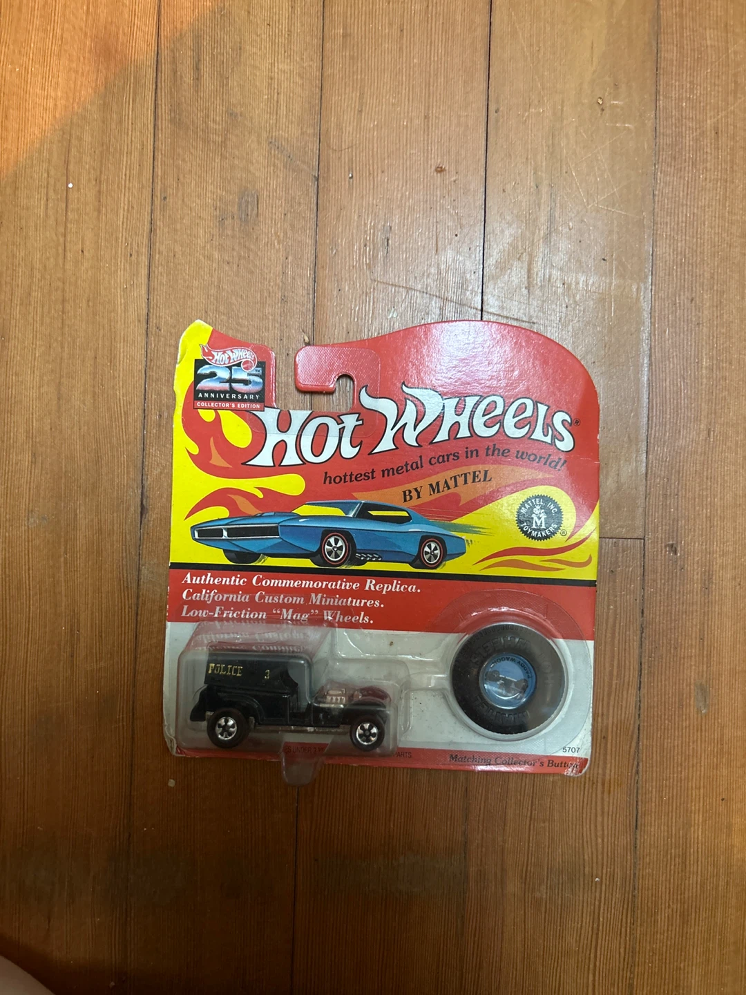 Hot Wheels Authentic Commemorative Replica Police Car
