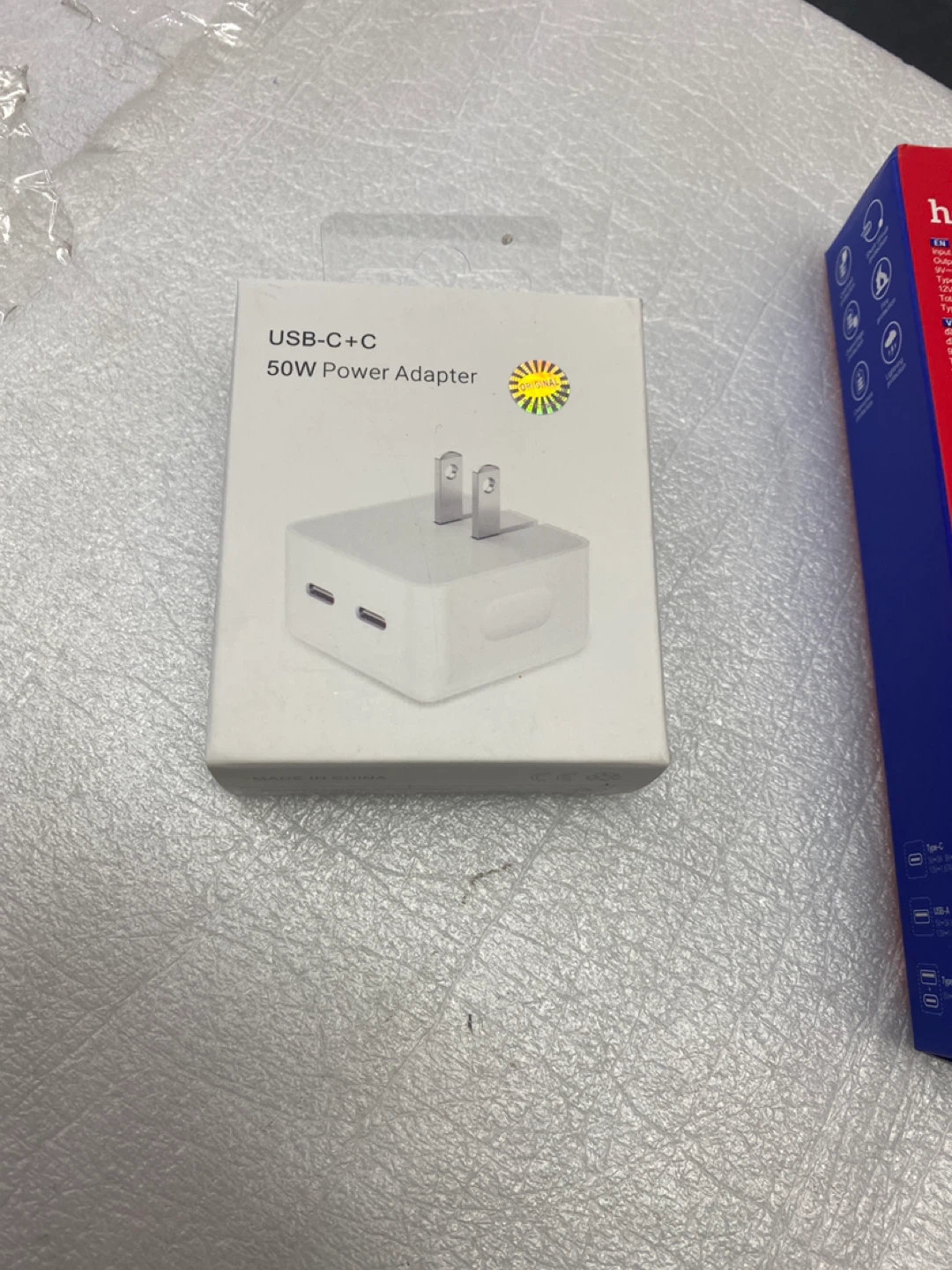 Hoco C80 Plus Dual Fast Charge USB-C + USB-A Power Adapter 20W - photo 2