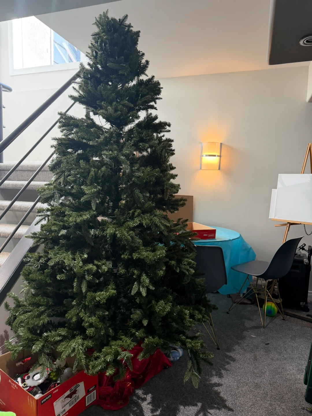 Gluckstein Home Jonesboro Spruce Pre-Lit Tree - photo 2