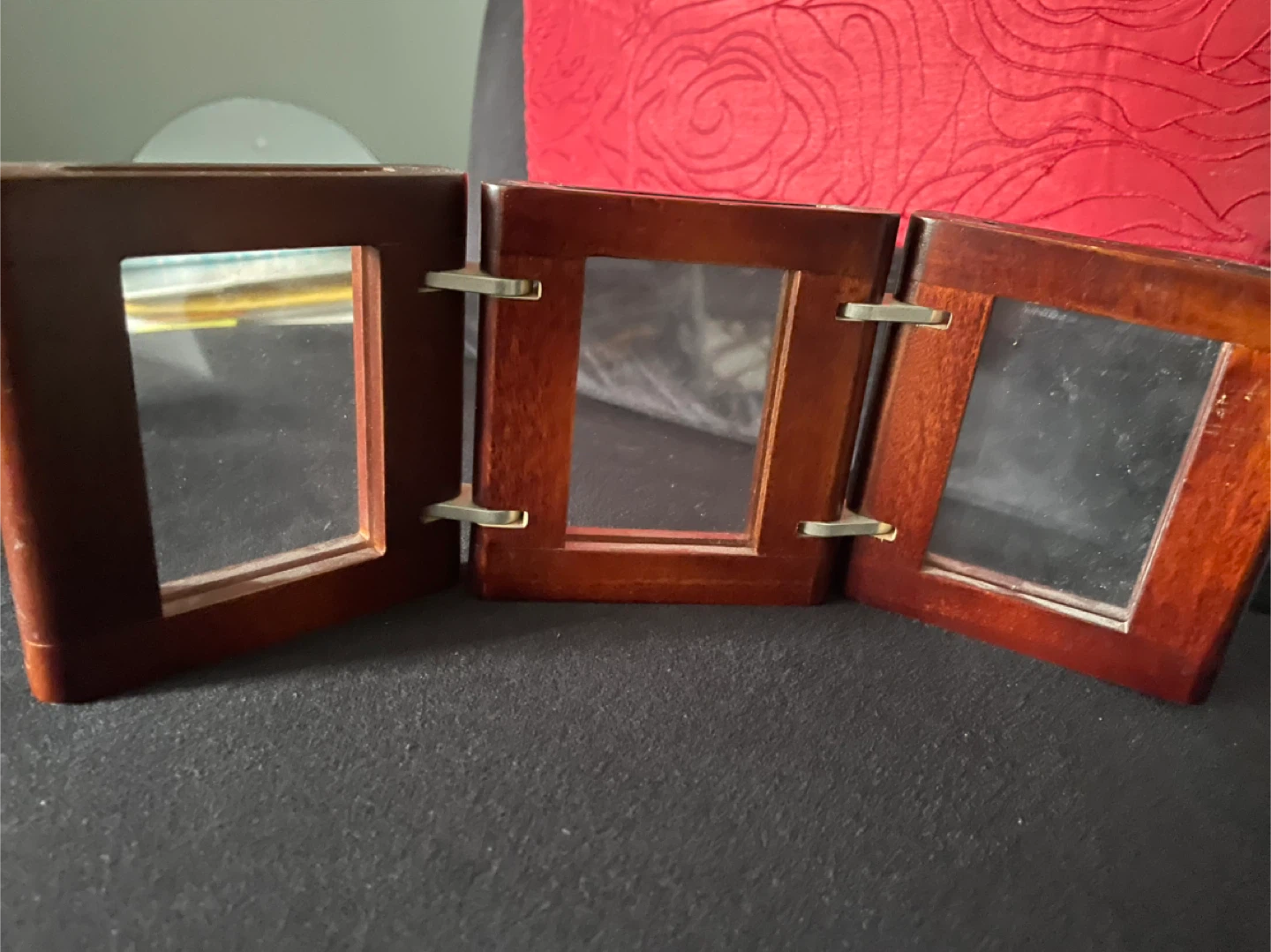 Small multi picture frame - photo 2