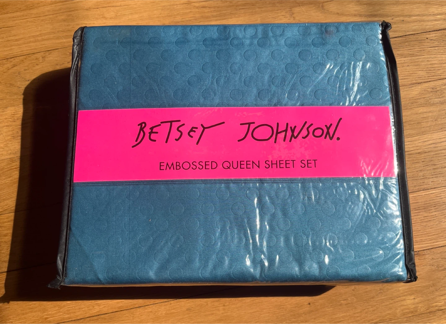 Betsey Johnson Embossed Queen Blue Set