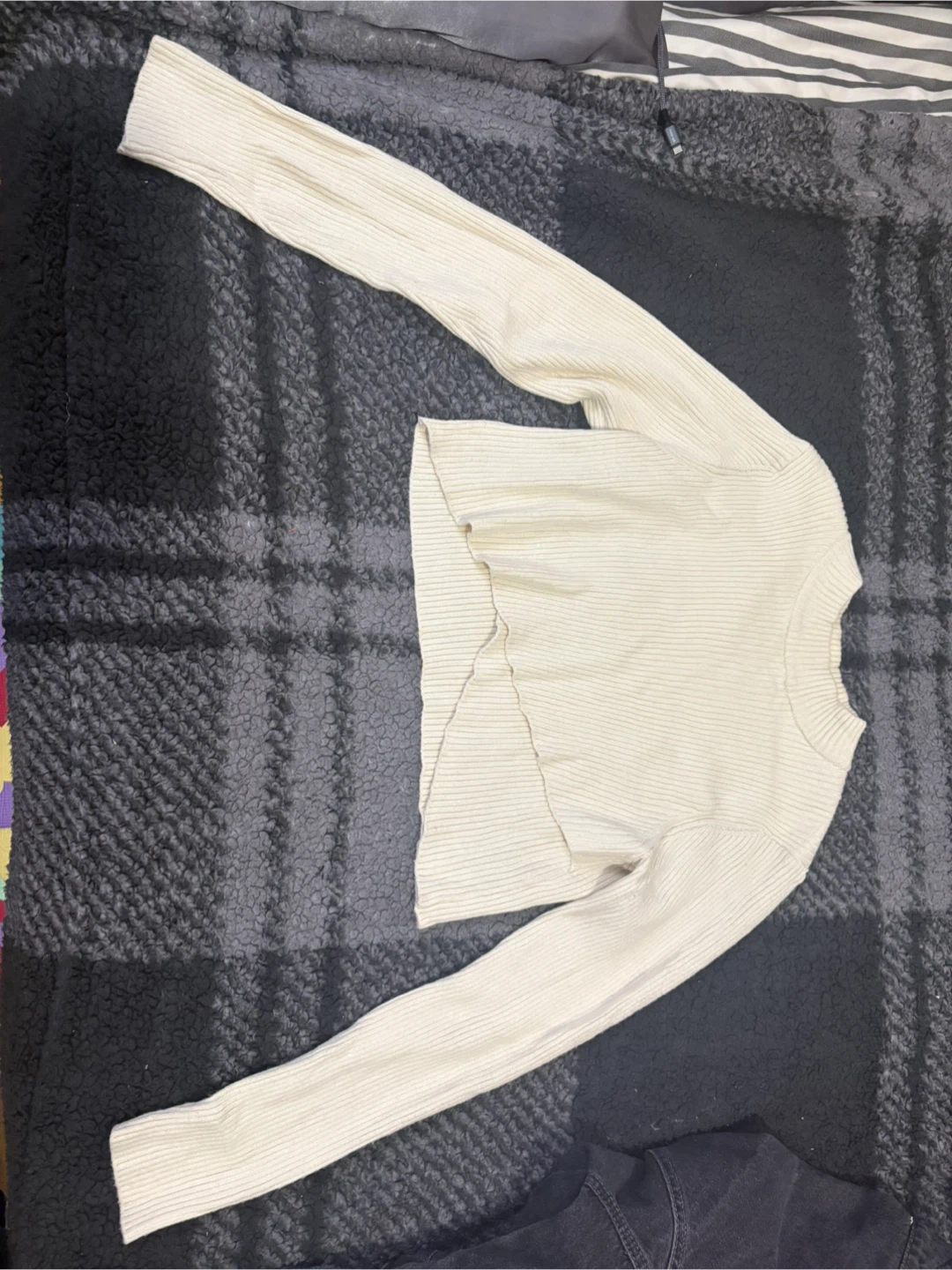 White Crop Top Sweater - Large